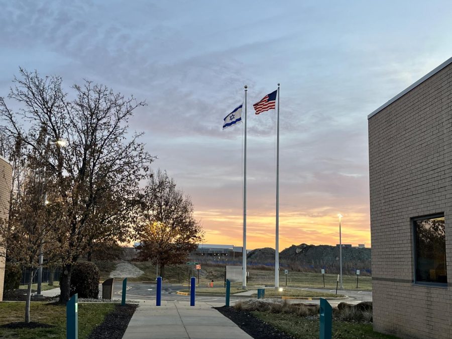 Soon, the class of 2023 will be leaving behind the all-Jewish environment
of HBHA and venturing into the world beyond. Photo by Annie Fingersh