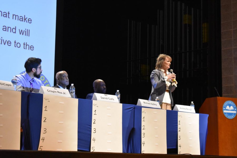 Kansas City, MO At-Large incumbent candidate, Andrea Bough,
answering questions from the audience on how she was going to change the city for the better.
Image by Skyler Penner