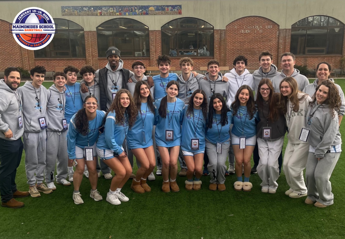 The entire Kansas group gathered for a group photo at the beginning of the tournament. The four chaperones in attendance were HBHA principal Zohar Flacks, Boys’ Head Coach Tavis Turner, Girls’ Head Coach Chris Hobbs, and Assistant Coach John Schwarzbard. Photo provided by Zohar Flacks. 
